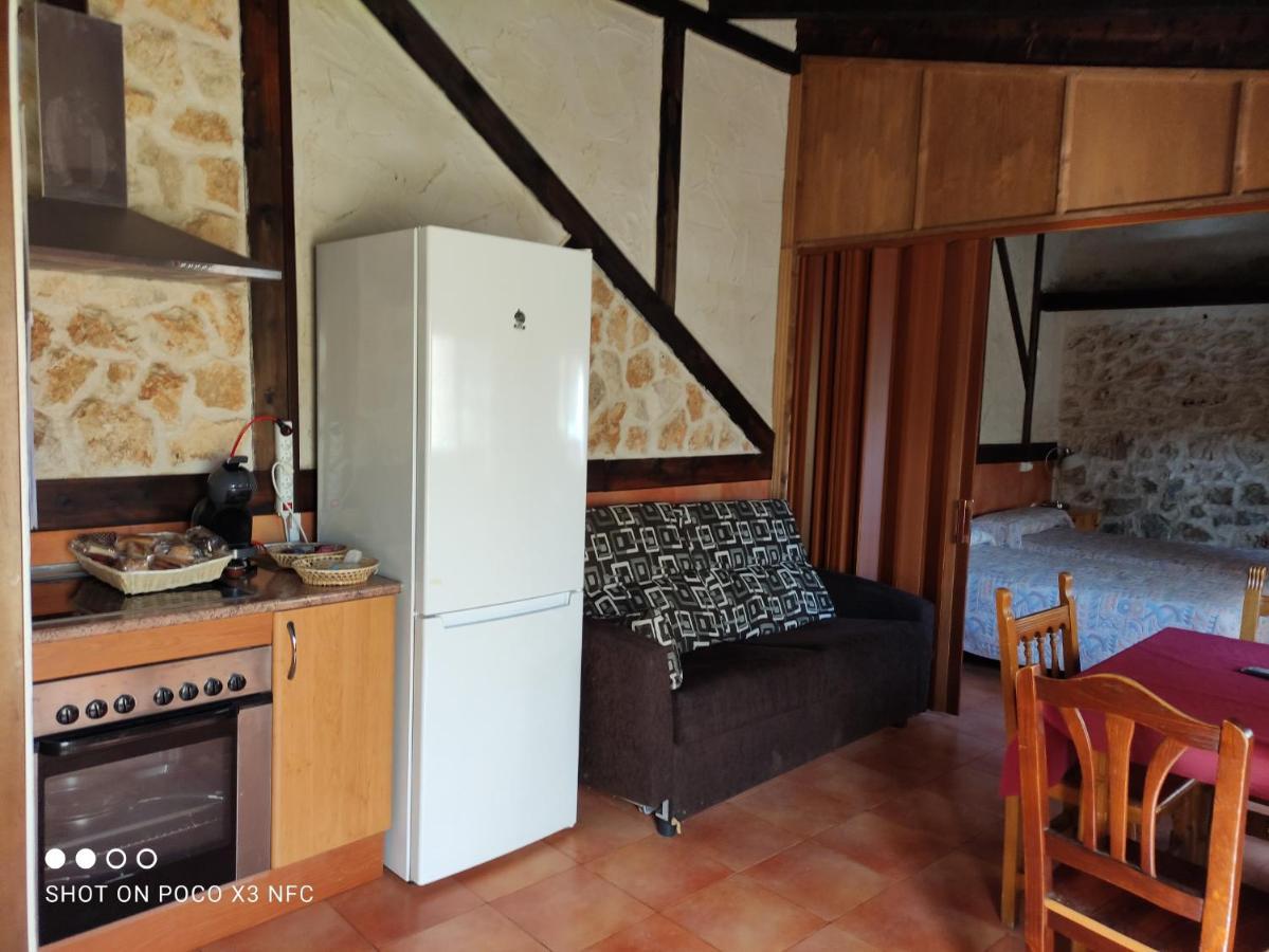 Apartamentos Turisticos Los Abuelos Montemayor de Pililla Exterior photo