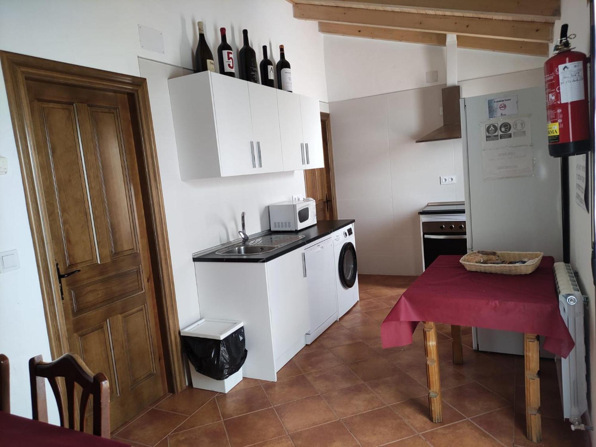 Apartamentos Turisticos Los Abuelos Montemayor de Pililla Exterior photo