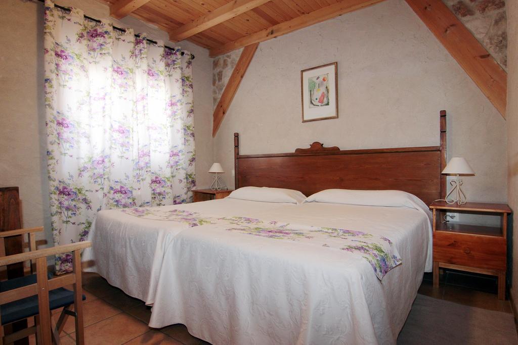Apartamentos Turisticos Los Abuelos Montemayor de Pililla Exterior photo